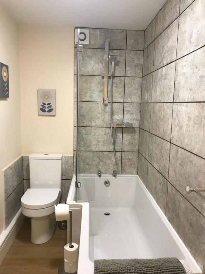 Barton-upon-Humber Cozy Lodge With Private Garden And Bbq מראה חיצוני תמונה